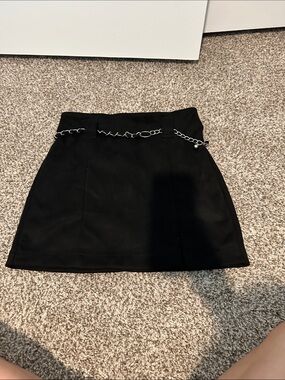 iris Black Mini Skirt with Silver Chain Accent